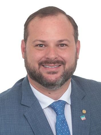 Profile picture of Dr. Victor Linhalis