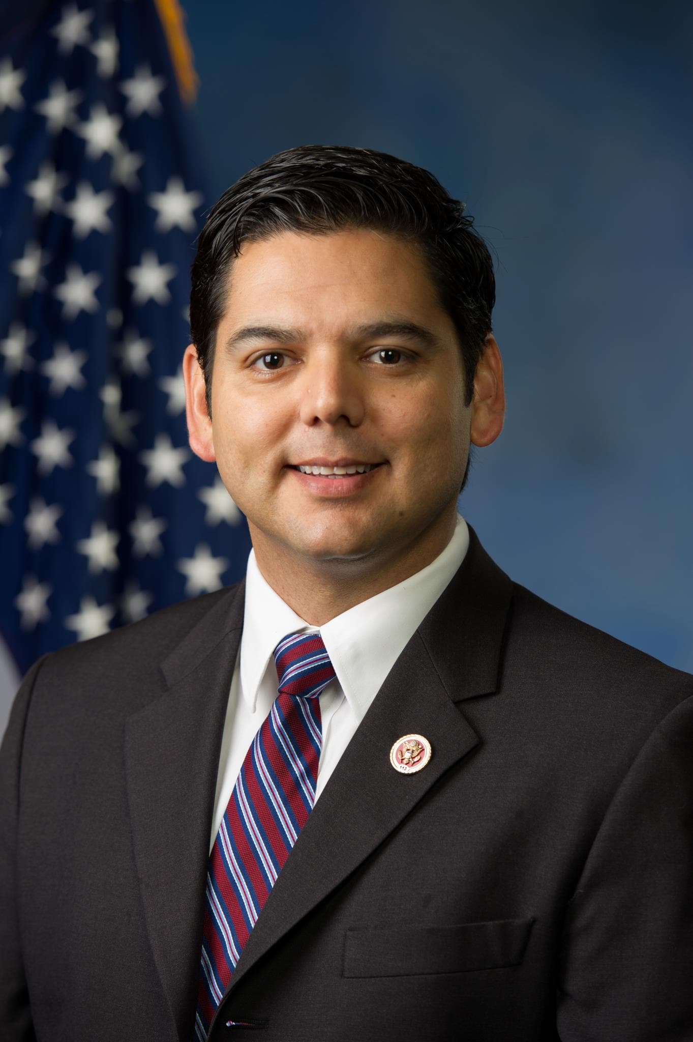 profile picture of Raul Ruiz DR.