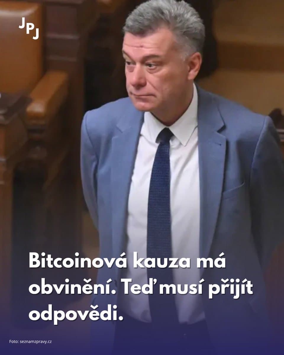 tweet image