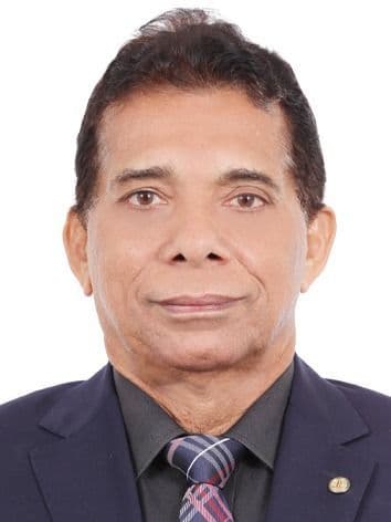 Profile picture of Roberto Monteiro Pai
